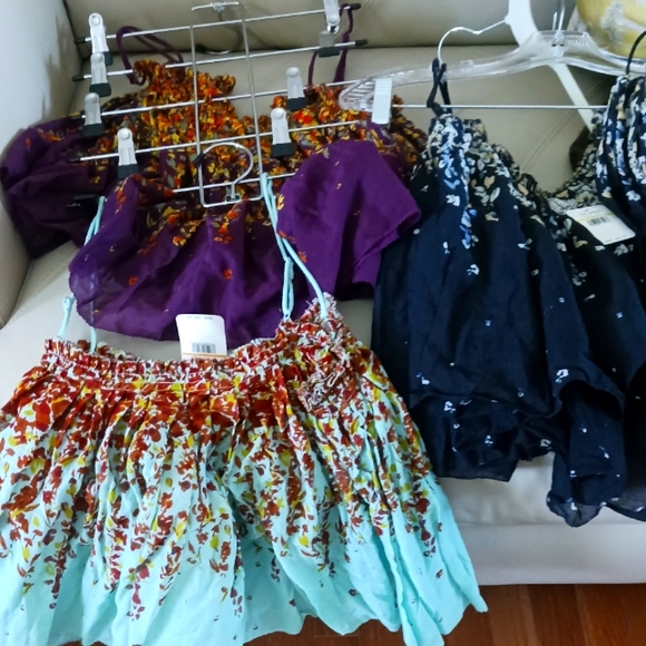 Free People top. Mint green and red in color - Picture 3 of 4